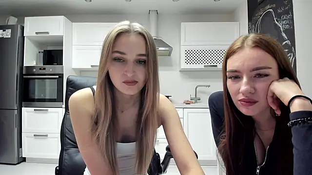 lisenok online show from October 2025 08:28:01 PM