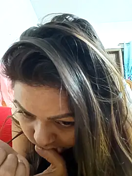 Snapshot of blue-berry07 chatting on November 2025 07:25:01 PM blue-berry07 online show from November 2025 07:25:01 PM