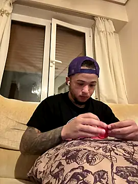 yeiyei oficial online show from November 2025 05:57:01 PM