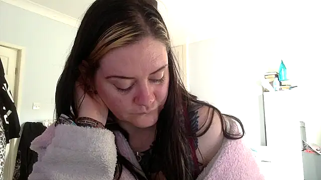 Snapshot of AureliaXOX chatting on February 2025 02:12:02 PM AureliaXOX online show from February 2025 02:12:02 PM
