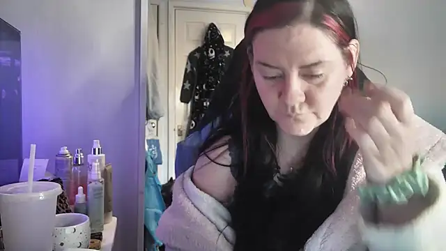 AureliaXOX online show from December 2025 11:49:02 AM