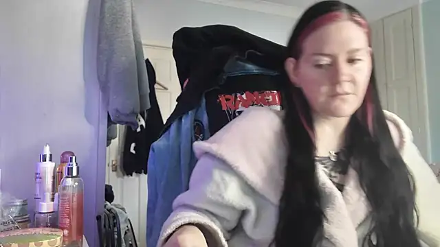 AureliaXOX online show from November 2025 09:46:01 AM