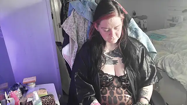 AureliaXOX online show from March 2026 10:17:01 AM