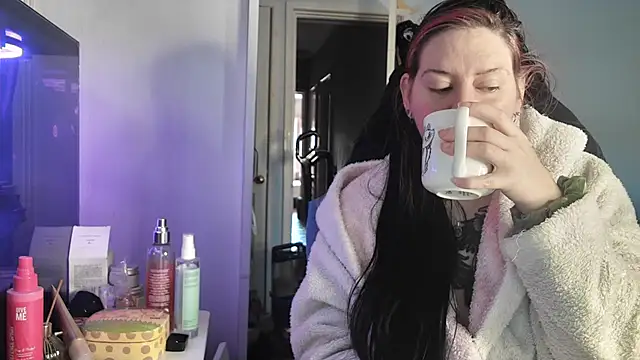 AureliaXOX online show from November 2025 09:02:01 AM