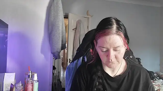 AureliaXOX online show from November 2025 08:40:01 AM