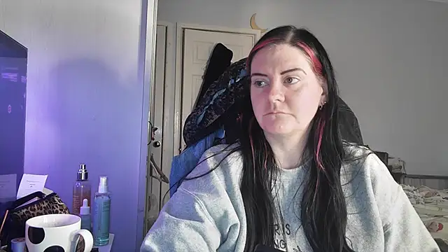 AureliaXOX online show from December 2025 12:59:02 PM