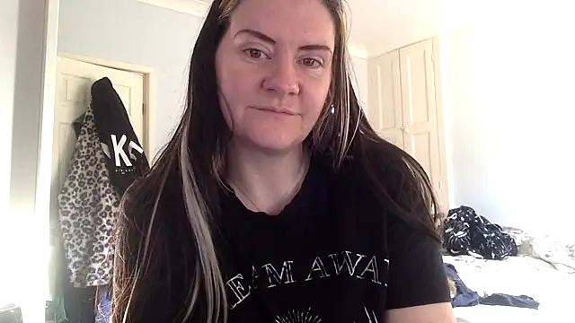 Snapshot of AureliaXOX chatting on February 2025 02:04:02 PM AureliaXOX online show from February 2025 02:04:02 PM