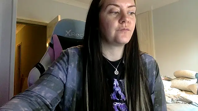 Snapshot of AureliaXOX chatting on February 2025 11:45:02 AM AureliaXOX online show from February 2025 11:45:02 AM