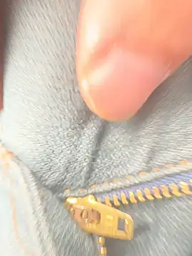 sark0606 online show from February 2025 11:05:02 AM