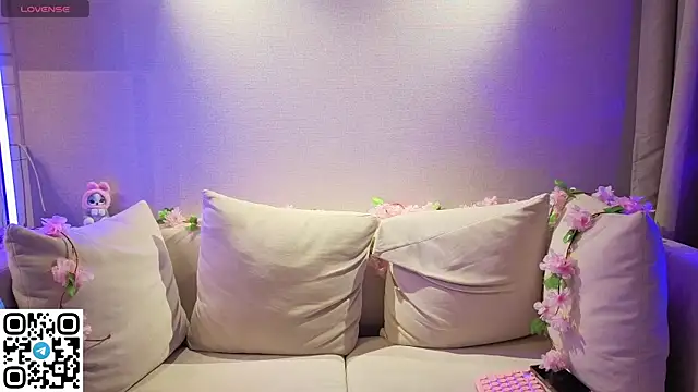 Anadeyaaa online show from November 2025 02:12:04 AM