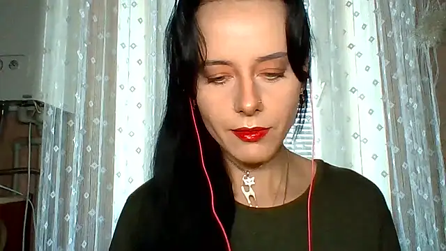 LuminousLady online show from September 2025 06:19:01 AM