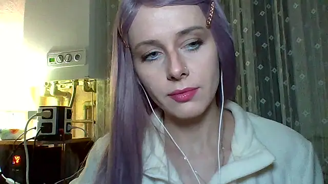 LuminousLady online show from March 2025 05:41:02 PM