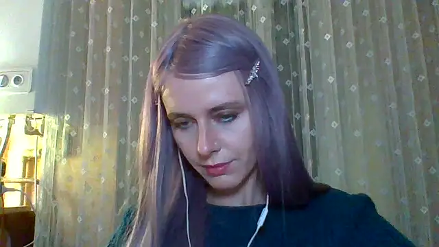 LuminousLady online show from March 2025 12:50:01 AM