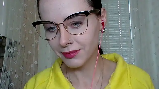 LuminousLady online show from October 2025 01:12:02 PM