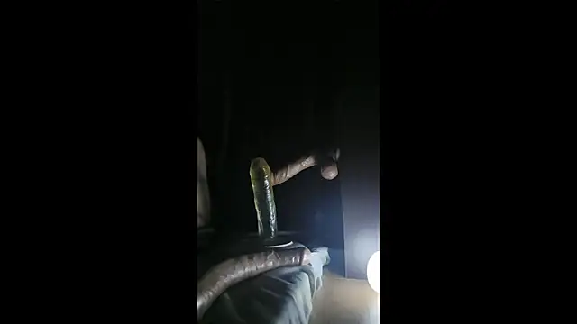 Raymond1308 online show from November 2025 09:18:01 PM