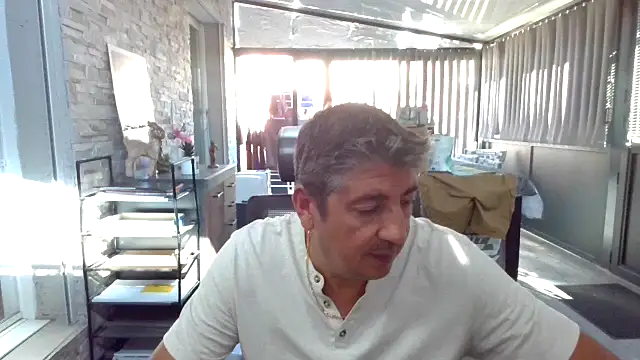 Snapshot of Fafas26 chatting on September 2025 02:20:01 PM Fafas26 online show from September 2025 02:20:01 PM