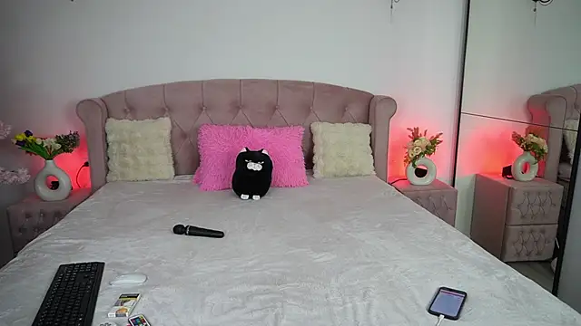 emma goodess  online show from December 2025 12:11:01 AM