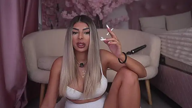 emma goodess  online show from June 2026 11:15:01 PM