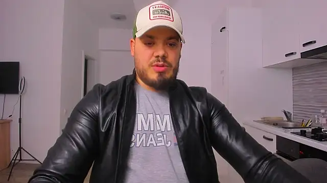 ZackMasterss online show from December 2025 07:14:02 PM