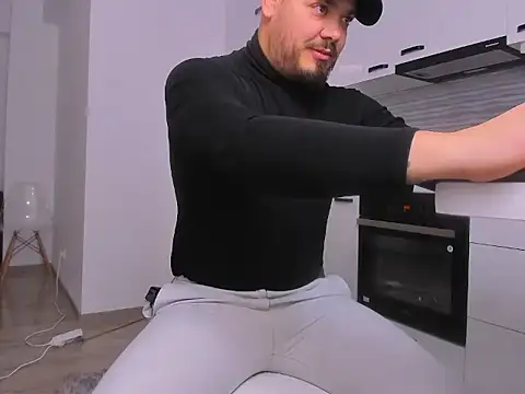 ZackMasterss online show from February 2026 12:31:01 AM