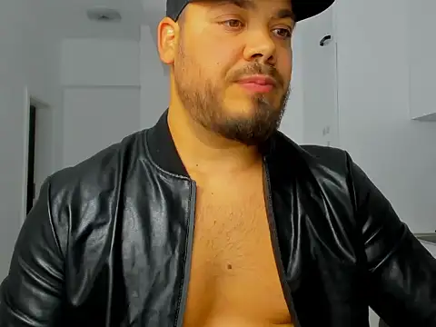ZackMasterss online show from October 2025 07:14:01 PM