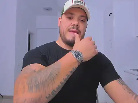 Snapshot of ZackMasterss chatting on November 2025 11:30:01 PM ZackMasterss online show from November 2025 11:30:01 PM