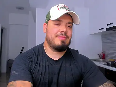 ZackMasterss online show from June 2026 10:04:01 PM