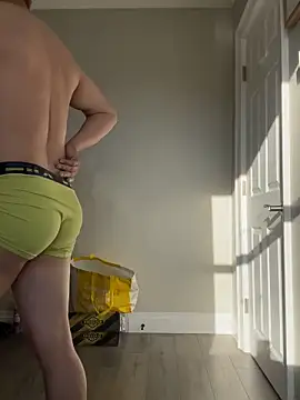 aleds17668 online show from October 2025 01:19:01 PM