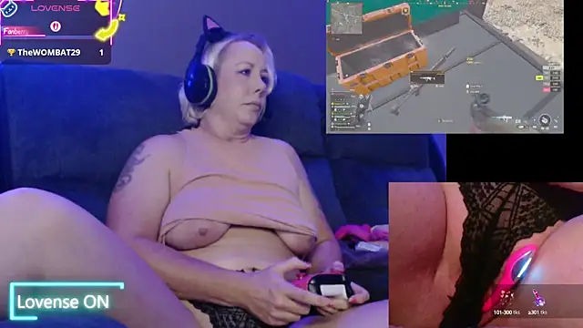 Snapshot of Trixiekittycutie chatting on September 2025 01:06:02 AM Trixiekittycutie online show from September 2025 01:06:02 AM