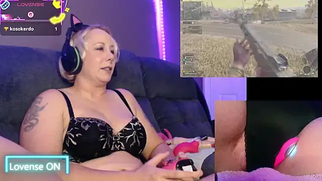 Snapshot of Trixiekittycutie chatting on September 2025 01:34:01 AM Trixiekittycutie online show from September 2025 01:34:01 AM