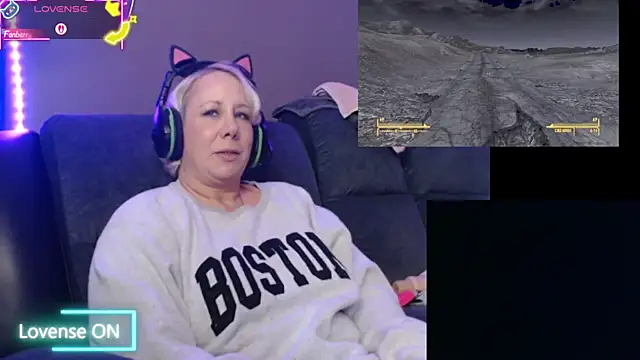 Snapshot of Trixiekittycutie chatting on September 2025 04:34:02 PM Trixiekittycutie online show from September 2025 04:34:02 PM