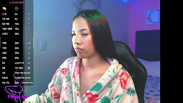 SallyWhitee online show from December 2025 04:58:02 AM