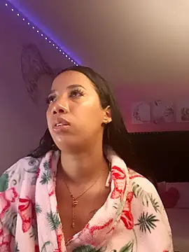 Snapshot of SallyWhitee chatting on February 2026 04:12:02 AM SallyWhitee online show from February 2026 04:12:02 AM