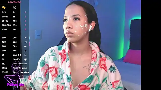 SallyWhitee online show from November 2025 04:06:01 AM