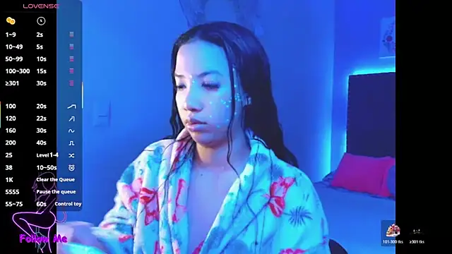 SallyWhitee online show from November 2025 03:54:01 AM