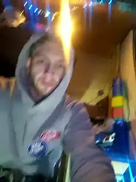 Snapshot of Jaymie2p25 chatting on December 2025 10:59:02 PM Jaymie2p25 online show from December 2025 10:59:02 PM