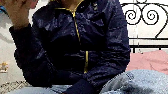 sharonlopez9611 online show from April 2026 02:46:01 AM