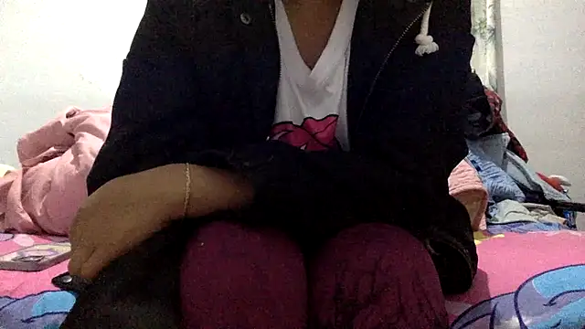 sharonlopez9611 online show from November 2025 03:21:02 AM