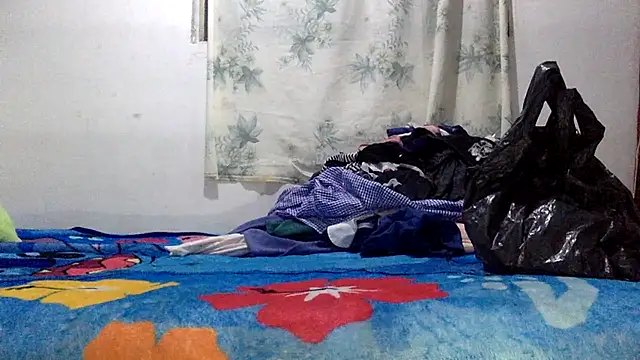 sharonlopez9611 online show from November 2025 04:28:01 AM