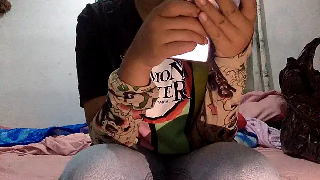 sharonlopez9611 online show from October 2025 02:57:01 AM