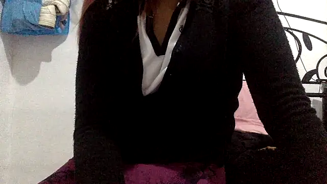 sharonlopez9611 online show from March 2026 03:43:01 AM