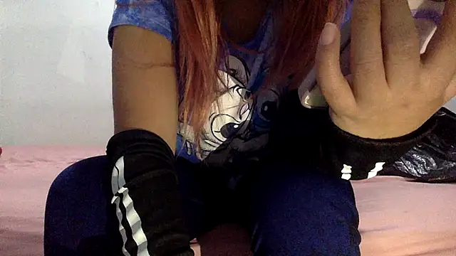 sharonlopez9611 online show from November 2025 04:17:01 AM