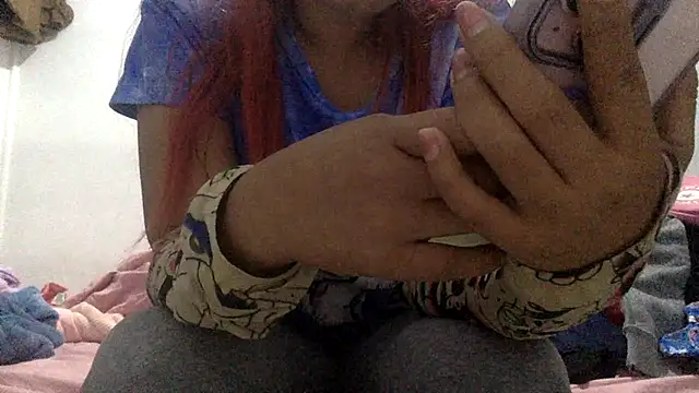 sharonlopez9611 online show from September 2025 03:00:02 AM