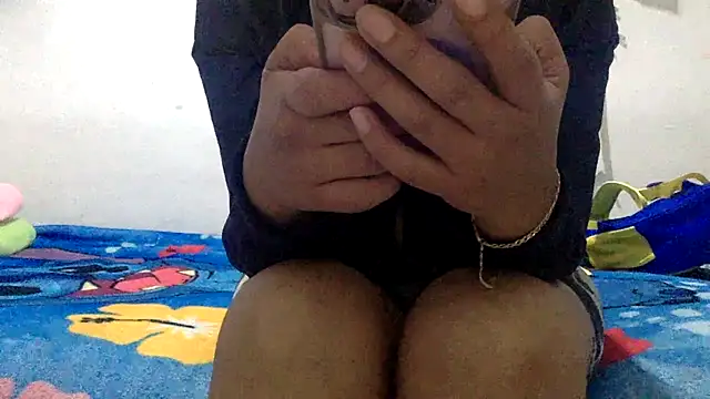 sharonlopez9611 online show from December 2025 03:34:02 AM