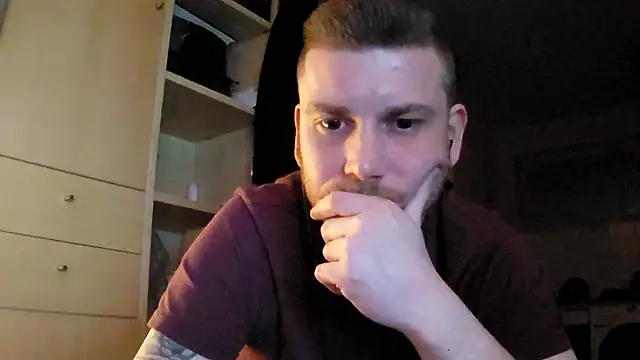 Foxtrott 242 online show from November 2025 09:47:01 PM