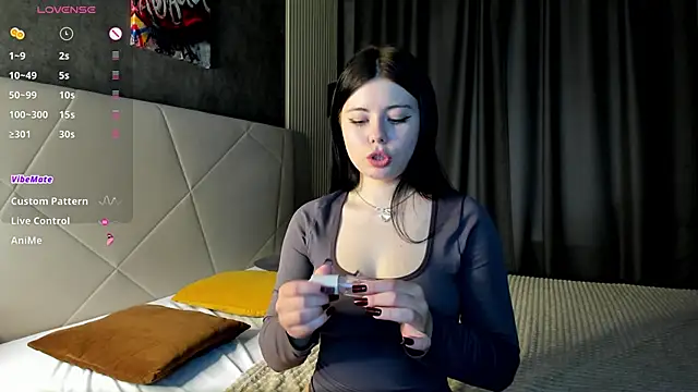 Amely Li1 online show from October 2025 09:33:01 AM