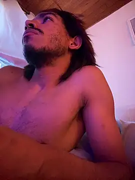 Mineirinho043 online show from April 2026 08:15:02 PM