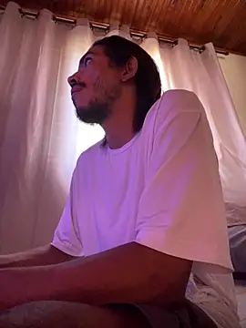 Mineirinho043 online show from April 2026 03:15:02 PM