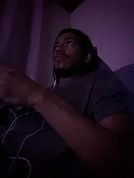 Mineirinho043 online show from March 2026 05:40:01 AM