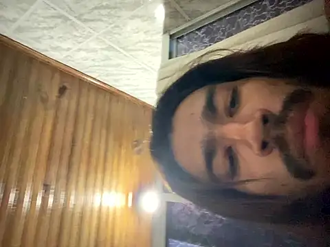 Snapshot of Mineirinho043 chatting on May 2026 02:33:01 AM Mineirinho043 online show from May 2026 02:33:01 AM